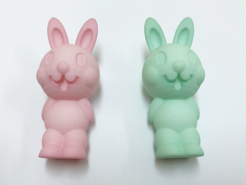 3Dプリンタ造形品（ナイロン）の染色