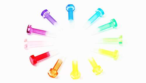 プラスチックと染色技術の融合